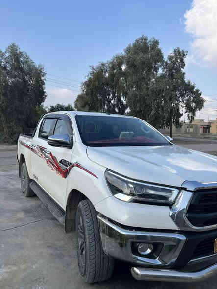 للبيع بيكم تيوتة هايلوكس ٢٠٢٤ ديل اكسل شركة ساس فول فول مواصفات كير اوتوماتيك رقم و سنوي جديد تحويل ثاني يوم كشنات تبريد شاحنة موبايل 
بدون صبغ بي شبرين تعديل بارد بال بودي 
سيارة كلش جديد
سعرهة ٣٣٥ و بي شوية مجال الطيبين 
***********
