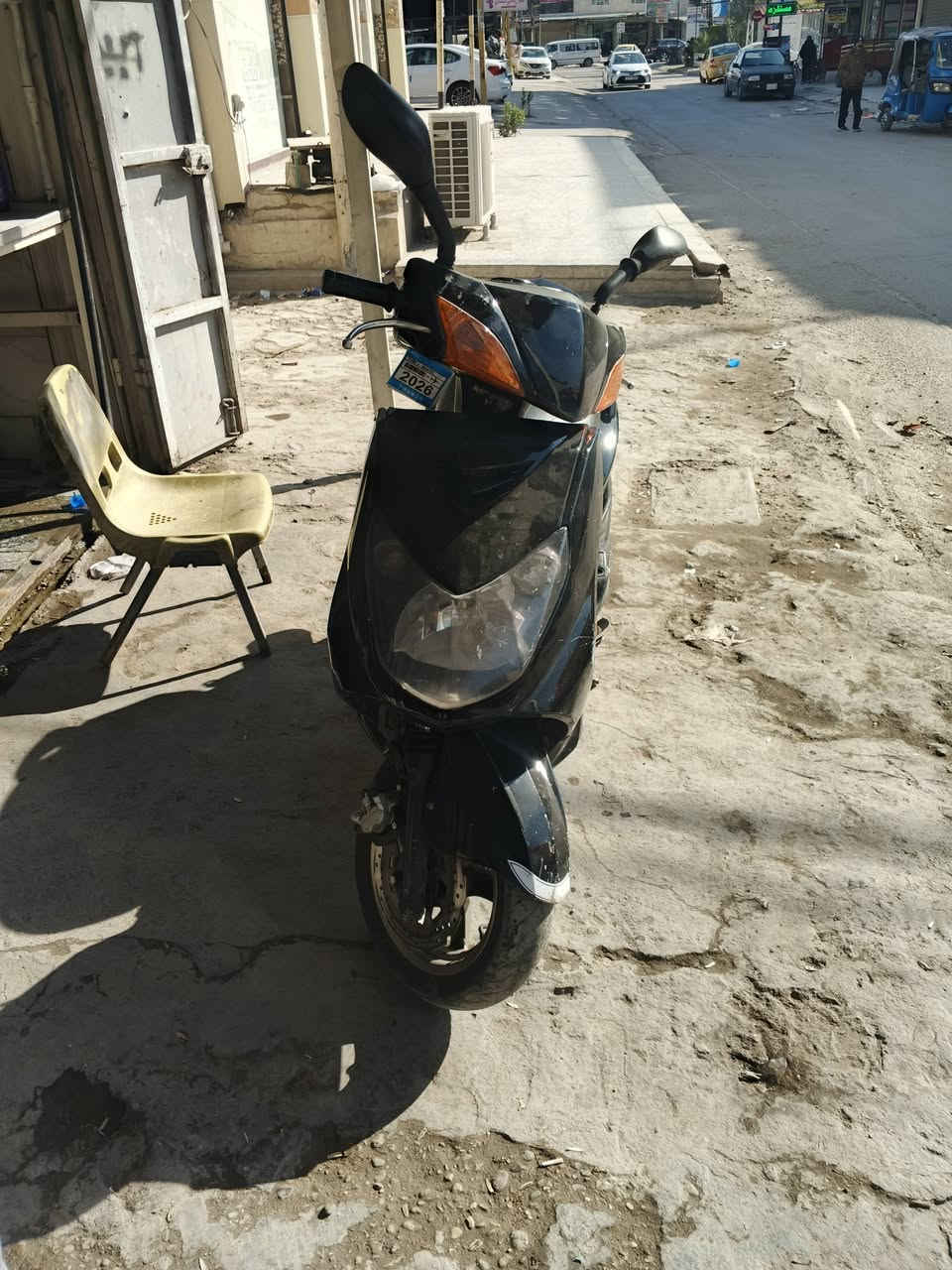 سلام عليكم سكنز فحل للبيع الدراجة نقصهة كلجات وتريشة مكاني البياع الشرطة الخامسة ***********
