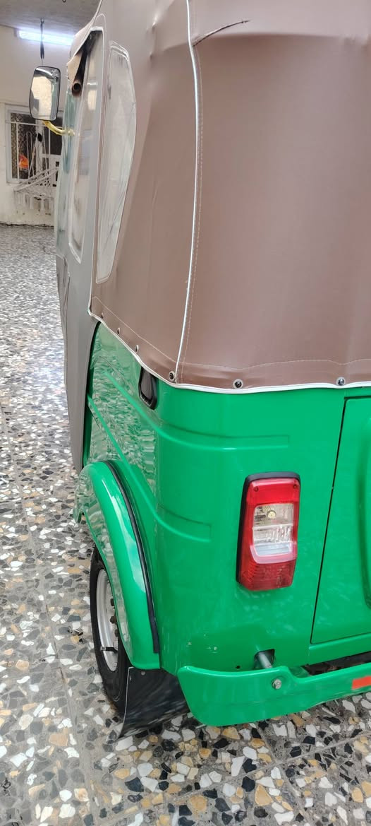 السلام عليكم تكتك للبيع موديل 22 جديده كفاله رقم تحويل ثاني اسمك  ***********
