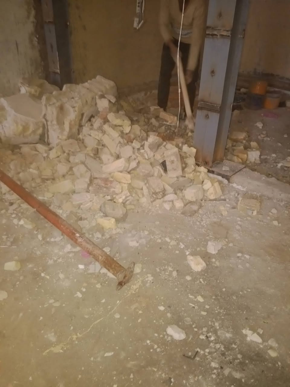 سلام عليكم كادر عمال تنضيف تدخيل سبيس تفليش صب حفر تصعيد مواد عالباب الله نشتغل وهذه رقمنه  بلكوفه والنجف نشتغل فقط
***********
