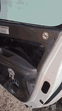 سلام عليكم نيسان يورفان للبيع مديل 2016سياره جاهزه دوشمه جديده سياره بيه بس الباب السلايت او ربع مصبوغ اوالبنيد مصبوغ سياره سعر 190او بيه مجال المكان بغداد المعامل الاستفسار ***********
