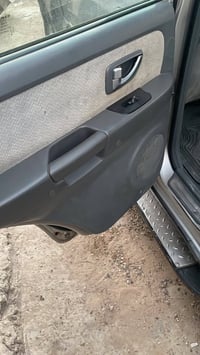 سياره تريكان ٢٠٠٥ سياره جديده لا صبغ ولا ضربه بلاديه مكينه ٦ سنتر مكين...