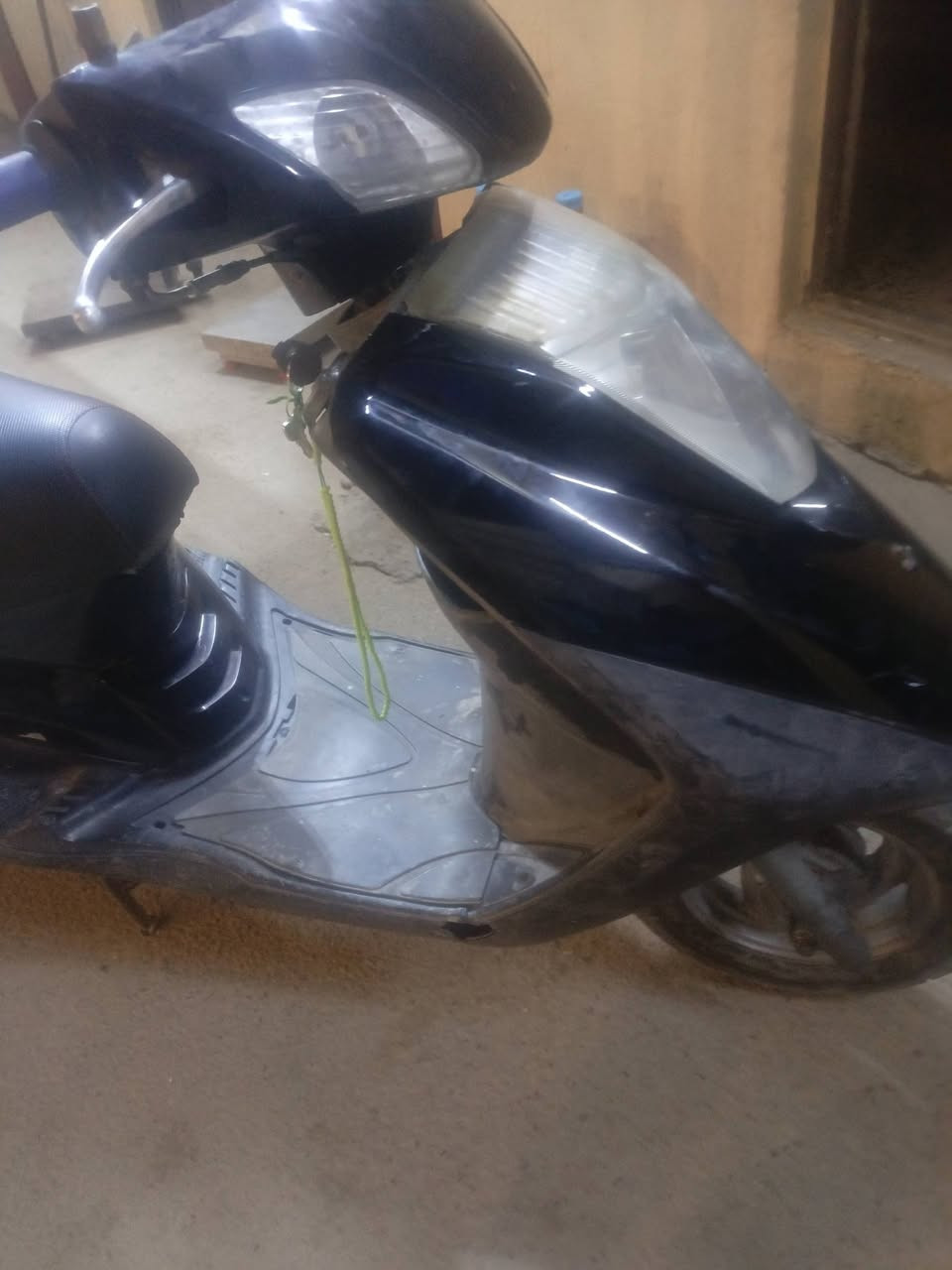 سلام عليكم شباب عدي دراجه بريز نظيفه كلش والله المكان بغداد التاجي سعر 450 بنه مجال بصدط رقمي ***********
