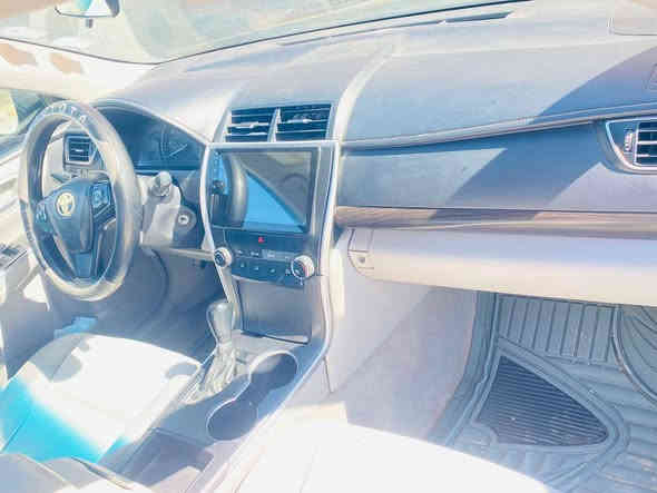 سلام عليكم كامري موديل 2015
LE
كير محرك شرط لاصرف ولانفخ 
مواصفاتها معروفه
الضرر ابيعك حزام اثر تكحيل 
بيها دواخل شي قليل
سياره جاهزه من كلشي 
سنويه هزه كلو جديد
لاستفسار اتصل وبيك خير ودلل ***********
ترهم مراوس حسب القناعه
