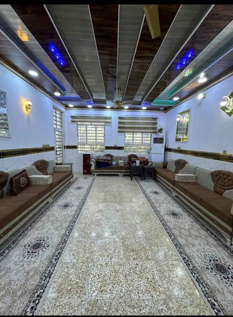 ((((يعلن مكتب العراق)))) عامود289
😳😳ابلاش ابلاش 😳😳
بيت360/متر/للبيع مع اثاث كامل طابقين  شغل جناي (()) 

البناء درجه اوله ركن عله شارعين 

طابو زراعي سند 25 قرار محكمه 📝📝

#تفاصيل_البيت/ 4غرف / وصالتين /وستقبال /ومطبخ 

#نوعيت_البناء /طابوق جمهوري اساس وسقف صب 🧱🏗

البيت بنائه موثق من اول طابوقه لحد ما كمل 📸🎥

موقع البيت نجف عله شارع المطار الصب مقابل قريت الغدير 
عامود289مكتب العراق 
كل هاذه وبسعر 78وبي مجال 💰

للستفسار*********** وتساب

تابع اصفحه ليصلك كل جديد من منازل وعرصات 🏢🏣
