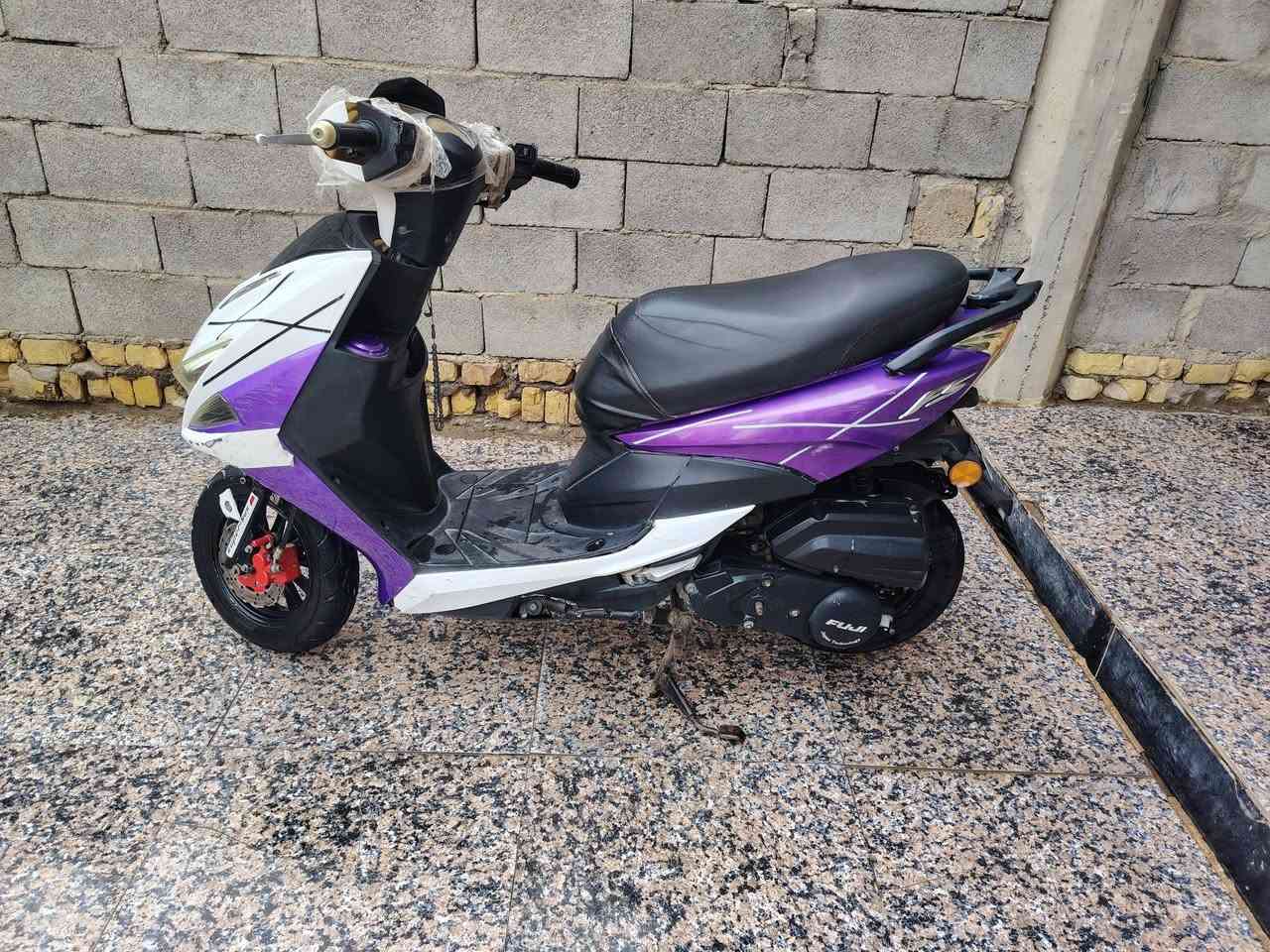 السلام عليكم دراجه للبيع  اف اس زيرو نظيفه مامفتوح برغي منها كله بلادي اي نقص مابيها السعر ٧٥٠ وبيها مجال واي استفسار لاتصال على الرقم ***********
