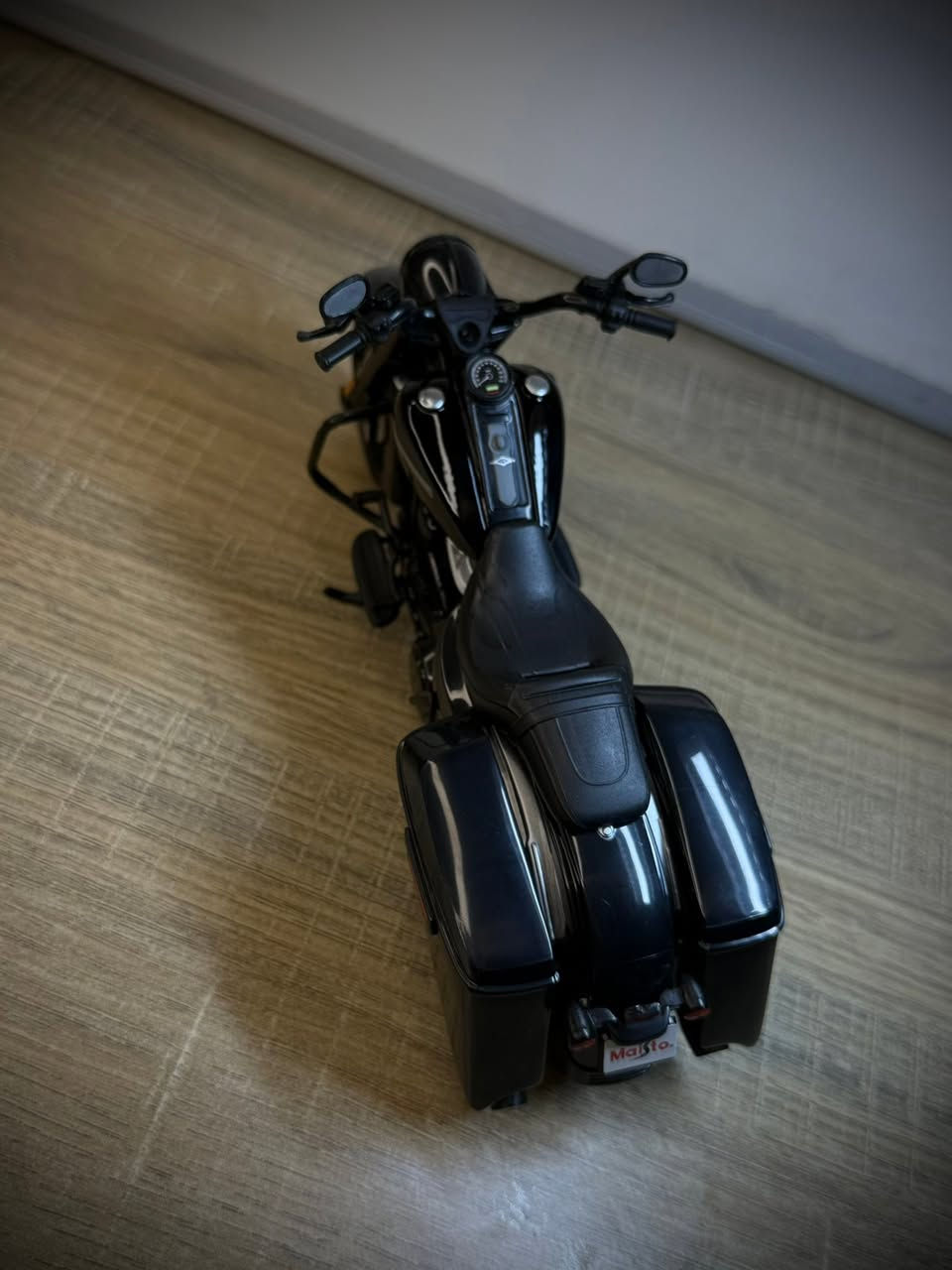 متوفر الان دارجة هارلي ديفدسون 
Harley Davidson Road King Special 
موديل 2017
حجم 1:12
انتاج شركة Maisto 
السعر 25 الف 
للتواصل واتساب ***********
صفحتنا الثانية عالم المصغرات و المجسمات

#tsar_store #عالم_المصغرات_والمجسمات #diecast #harley #HarleyDavidson #Maisto #مايستو
