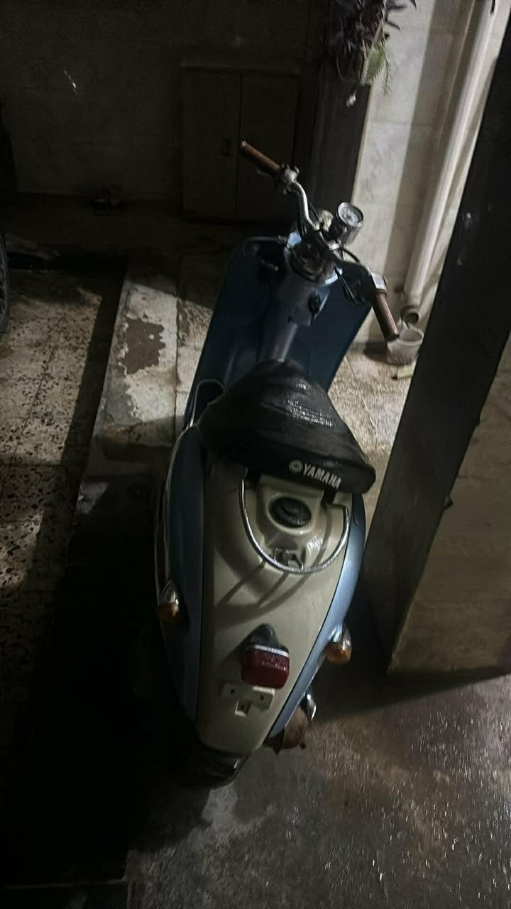 عبد الحليم دراجه رمبه دبل سكليتر كابريتر بلادي صالنصه بلادي محرك ممفتوح سلف كهربيات كله شغال ٤٥٠ بي مجال قليل مراوس هم يرهم ***********
