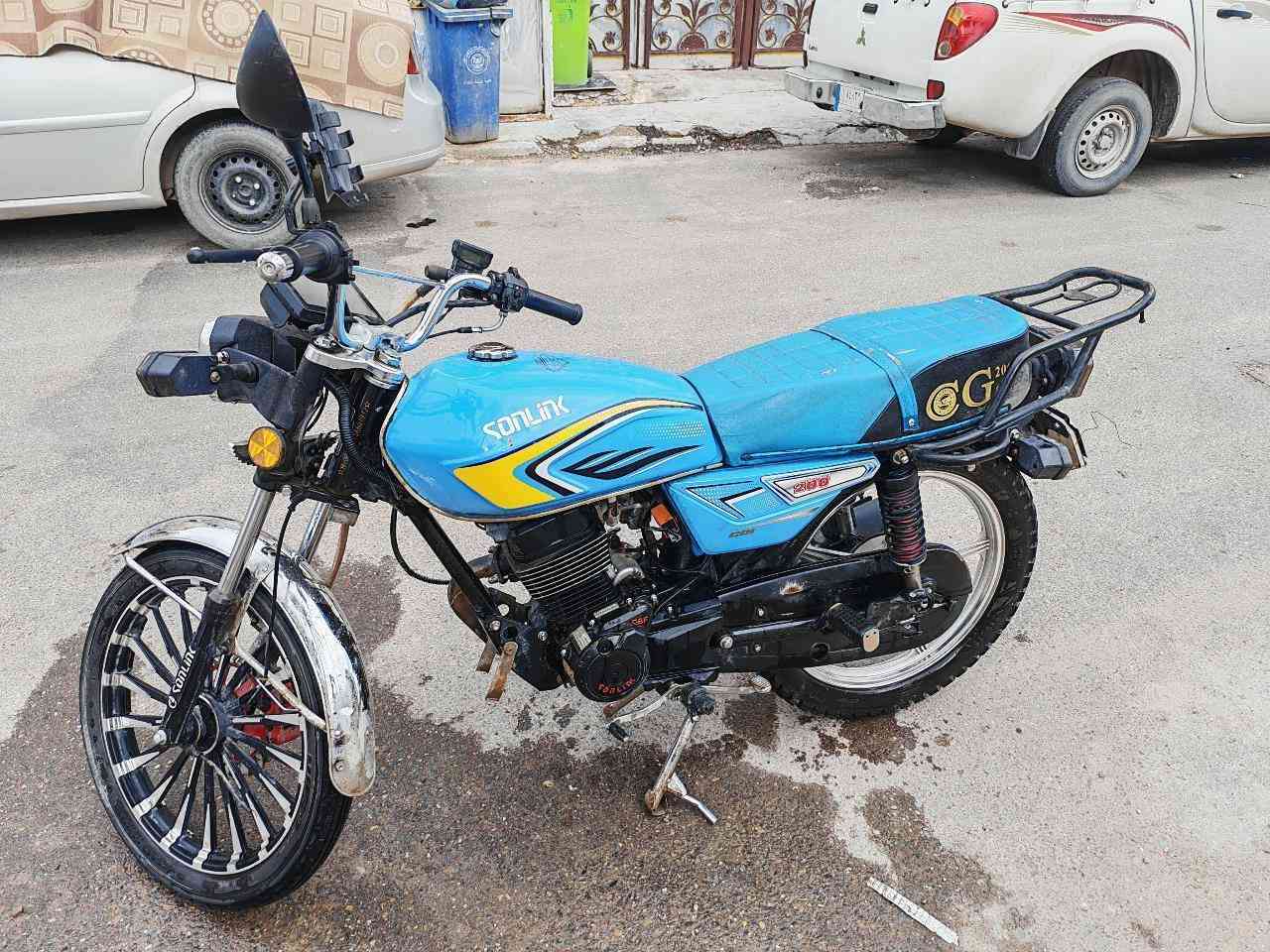 🚨 للبيع – دراجة سونك موديل 2025 🚨
🔥 دراجة نظيفة وجديدة تقريباً
✔️ محرك سعة 200
✔️ ما بيها أي نقص مهم
✔️ بعدها ما مرقمة
🔧 الملاحظات:
بيها نقص ستان الصفح
البريك الأمامي يحتاج تبديل
قمجي مال السرعة يحتاج تبديل
💰 السعر: 650 (وبيها مجال حك الجيه )
📍 الموقع: الدورة – شارع ستين
📞 للتواصل: *********** (اتصال + واتساب)
