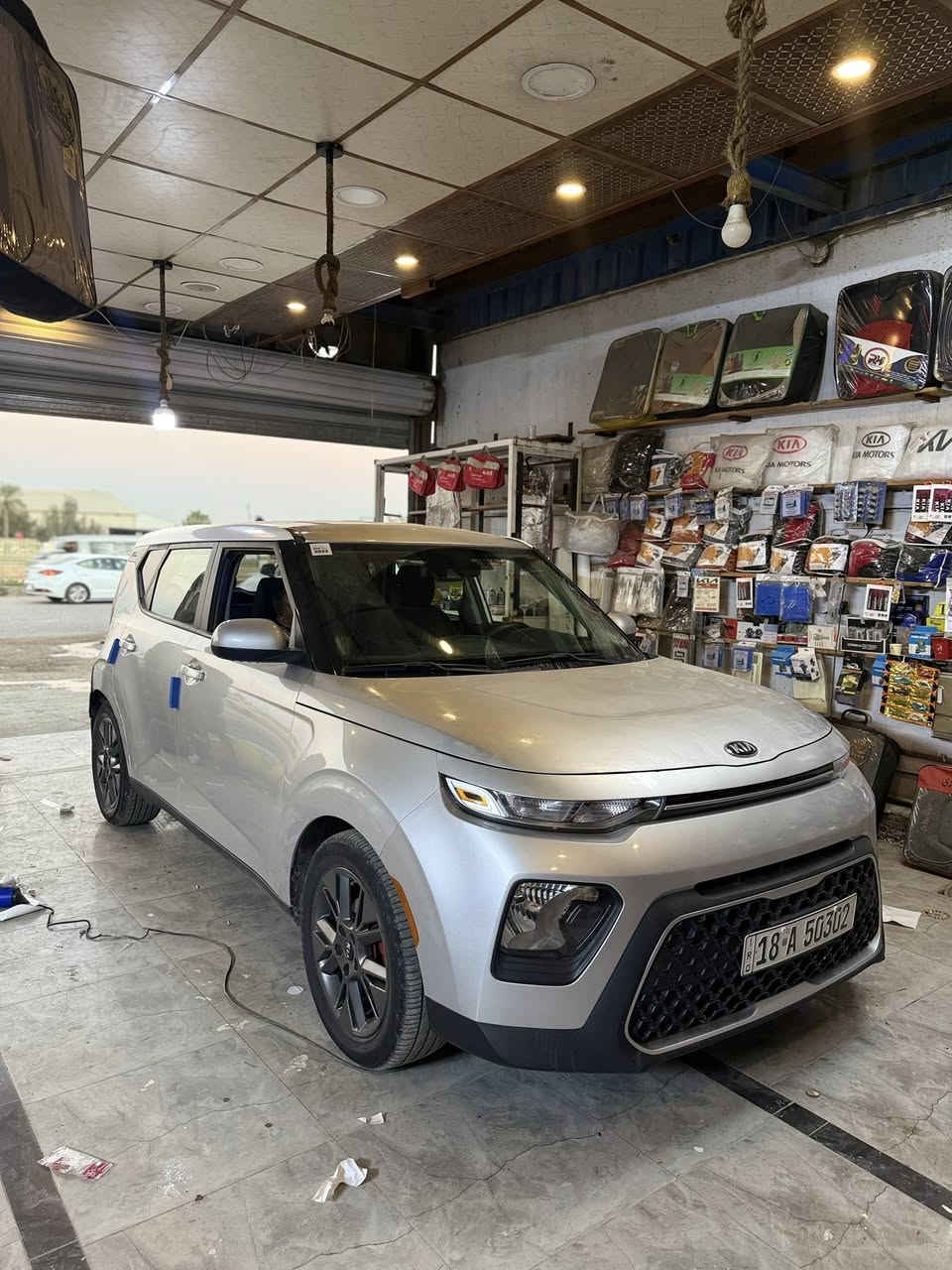 السلام عليكم ورحمه الله كيا صول (2021)محرك 2000 دوش امريكي ليبل واحد السياره كله/ حادث بنيد طاير ع الكصه مالت القماره فقط صبغ  نص القماره  والبنيد مصلح بارد ❤️‍🔥🫶 داخل فول مواصفات كامله كشنات كهرباء  تدفئه  السعر {129 } وبيها مجال رقم بابل دولي بأسمي ***********
فقط اتصال 📞❤️
