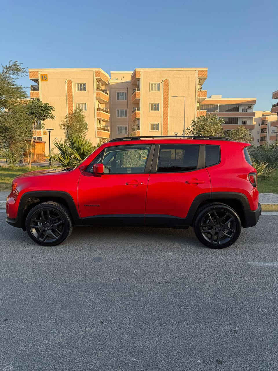 جيب رنيكيد موديل 23 محرك كايم مبدل بيها بنيد بيع مستعجل ب 110قفل  مكاني البصرة  ***********
