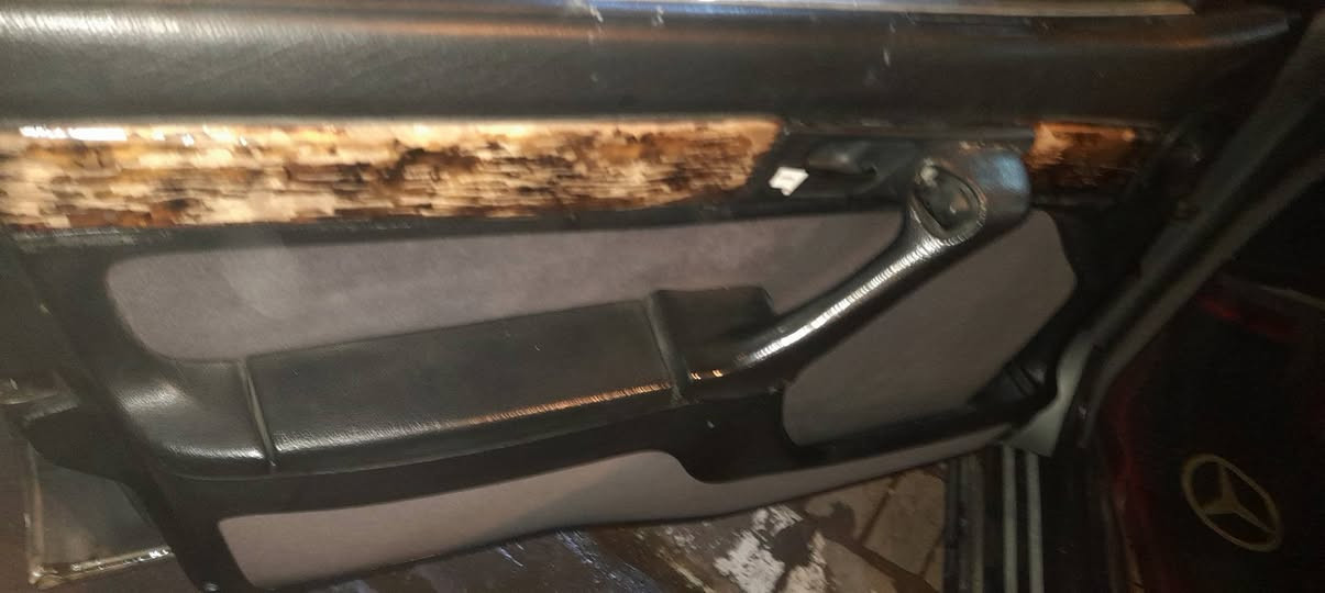 للبيع بي ام حجم 735 بغدادموديل 91 رقم ابغداد مشروع وطني سنويه جديده سعر 40 $ موبايل*********** تحويل ثاني يوم  سنوية مجددة هزة جديده   محرك وكير مكفول لا ضربه ولا تبديل  ولا خياس  حدادية امامي خلفي نضيفه كهربائيات كله شغالة  عله بلادهه تخم تاير ويل جديد  دواخل نظيفه. تدفئة تبريد شغال مكاني بصره
