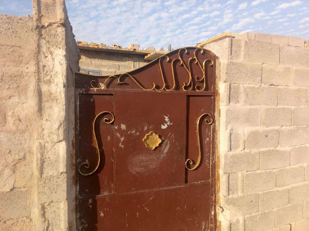 بيت تجاوز للبيع مواد لبيت كامله مستعجلين على لبيع رقمي ***********
