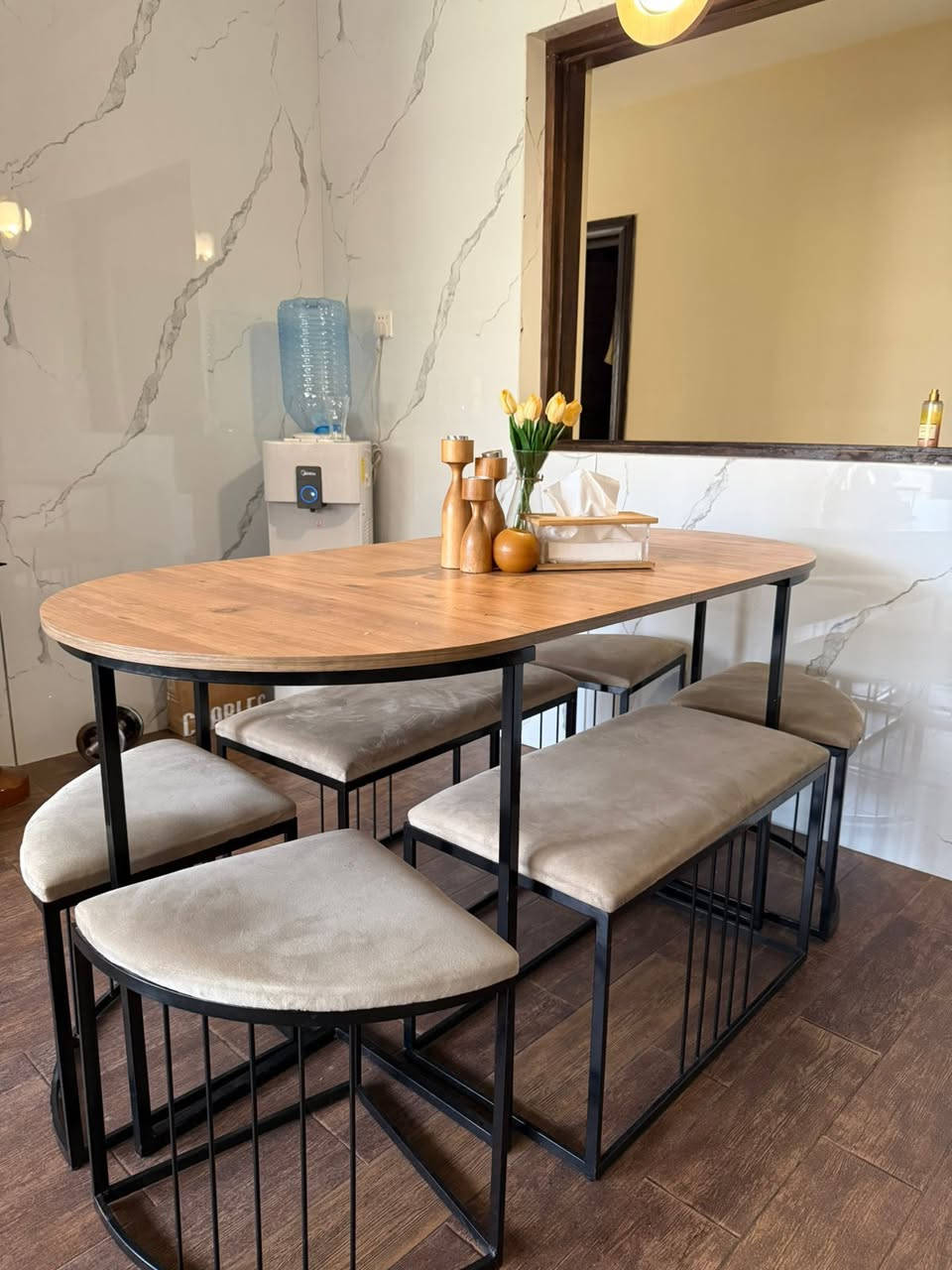 ميز طعام تركي مودرن  وشي مختلف عن ميز  الطعام  التقليدي 😊

 نظيف جدا  مكاني المنصور الداوودي  اريده ب200الف
  
ماخذي ب500  شراي اتواصل خاص😍 مو شراي رجاءاً لا تكسر بحاجة الناس 🤫


**إذا كنت صاحب هذا الإعلان وتريد حذفه لأي سبب، رجاءا أرسل رسالة إلى الدعم الفني**