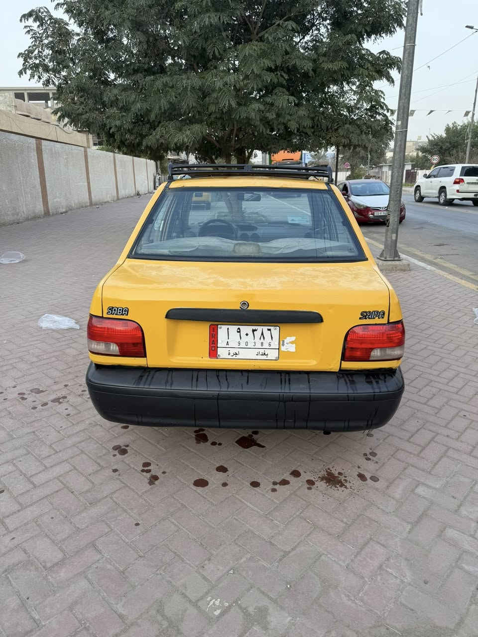 السلام عليكم سايبه موديل 11 دشبول نفخ كير مكينه مكفولات كفاله جدد شواصي مال شركه محد العب بيهن صدر امامي خلفي  وبوبرنات جديد توني شادهن تخم تاير جديد السياره حلوه وناعمه كلش هيه غرمات صفر سنويه جديده كهربائي من الطول الطول شغاله وتبريد شغال نقص بس غاز طك البوري عندي السياره كامله وحلوه مكاني اعضميه ***********السعر ب23 وبيه مجال
