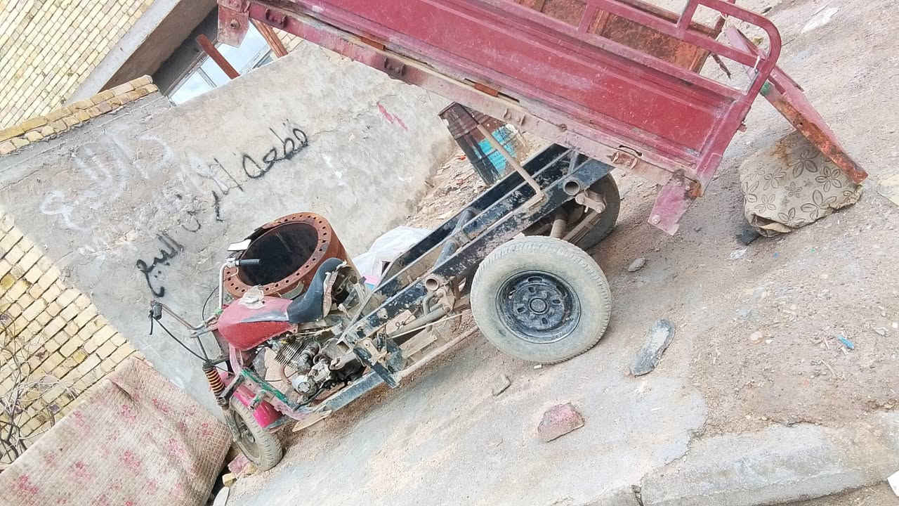 السلام عليكم للبيع تي ار سعر 550 العنوان بالعماره بالمايزليه رقم الهاتف بالواتساب ***********
