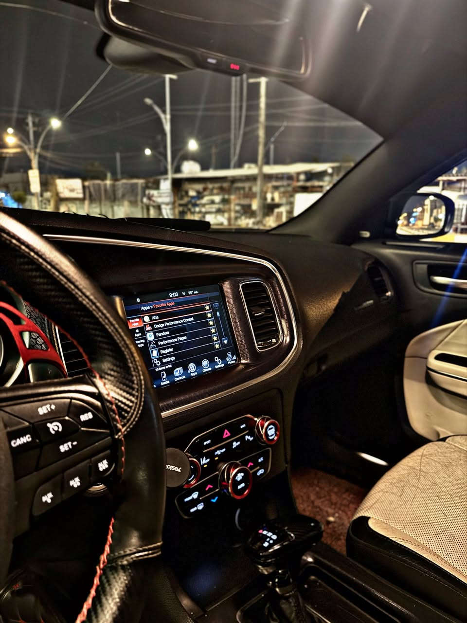 السلام عليكم ورحمة الله وبركاته 

جارجر ارتي 2015 ( 5.700 )
فول مواصفات فتحه سلايت
كشنات كهربائي +تدفئه تبريد
خزن ميموري الخلفيات تدفئة 
ستيرن تدفئه
مري قلاب +تعتيم 
رادار جابني
حساس خلفي
كامره اماميه وخلفيه دواره
شفتات ستيرن
حجر البيئه بلادي موجود
شوته موبر +دبات موبر
بلكات وولف حماوه ريسنك
ضرره بنيد ودعاميه ومحدثات
الباقي مكفول بدون صبغ السياره
سعره 195 وبيه مجال للشراي
مكاني بغداد  متواجد من الفطور للسحور
***********
