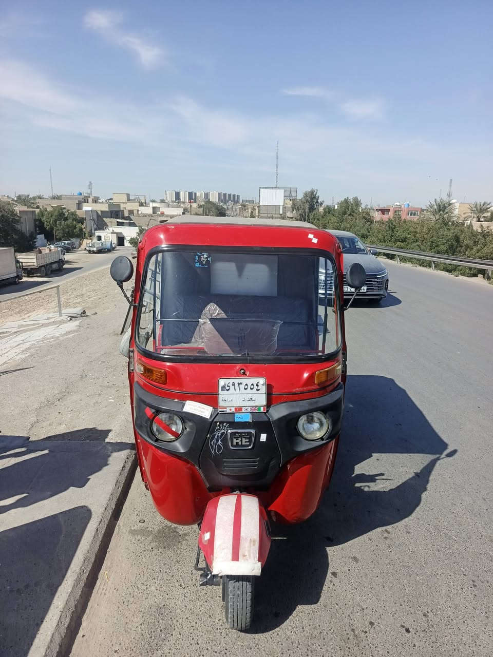 سلام عليكم تكتك18كامله مابيها اي نقص معمره بس دوس ونضافه مثل مكاعد تشوفون كدامكم بل صور +تخم تاير جديد+جادر جديد تكتك خير من الله كبل للشارع رقمي ***********وتساب وعل خط متوفر
