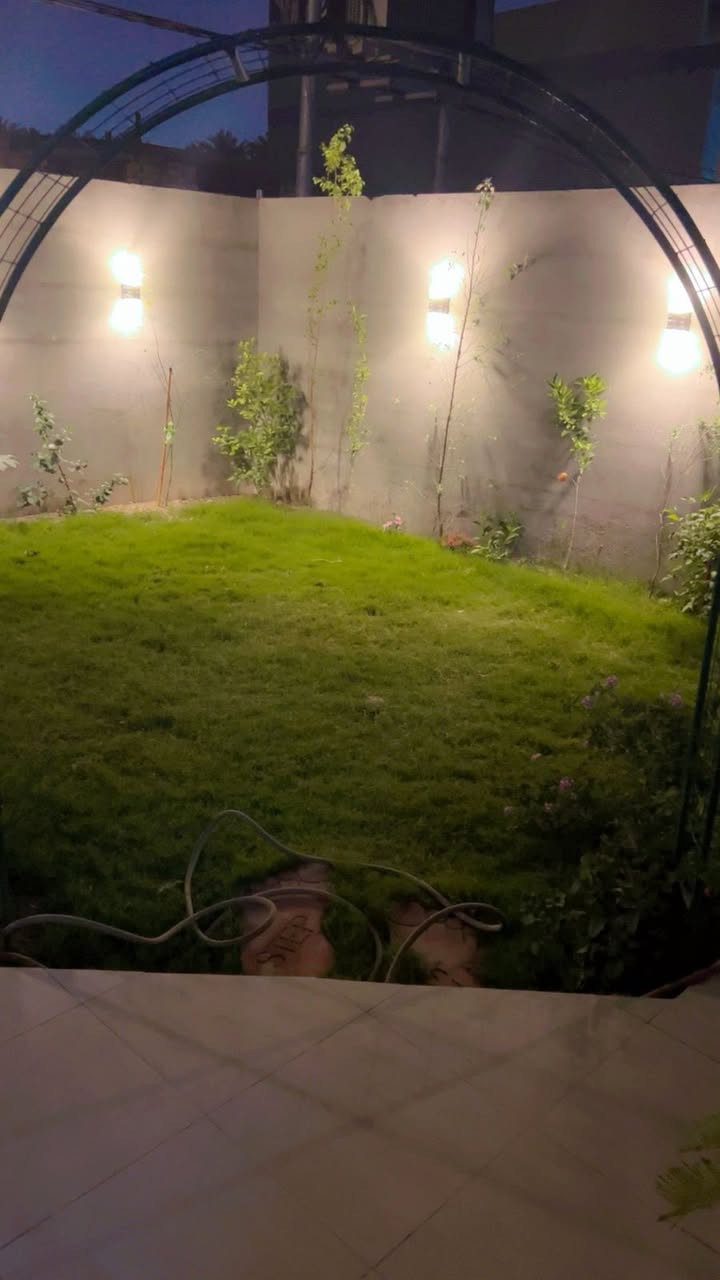 يالله السلام عليكم
دار طابو زراعي سند حديث 25
مساحة 200م
بناء حديث طابق واحد 
غرفتين نوم صالة كلدور  بناء درجة أولة 
العنوان حلةبابل زوير الغربي
يبعد عن الكورنيش 100م 
استفسار☎️***********:::::***********
