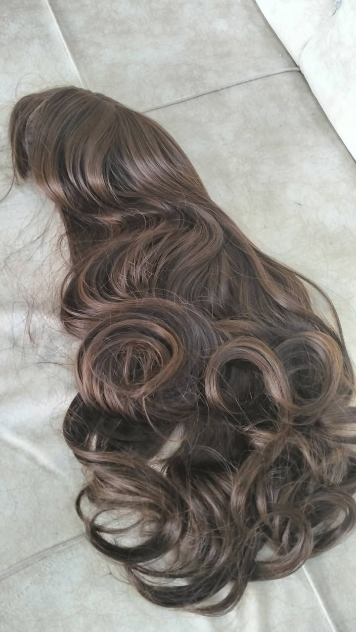 سلام عليكم طلعت عندي هاي يمكن مقدمه لان حجم الراس كلش صغير بس باروكه تجنن مااعرف طبيعي لو الياف انطي سعر وبالعافبه مكاني موصل


**إذا كنت صاحب هذا الإعلان وتريد حذفه لأي سبب، رجاءا أرسل رسالة إلى الدعم الفني**