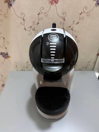 لبيع مكينة القهوة دولشي كوستا نظافة 99%جديدة وليس باله للاستفسار 07707...