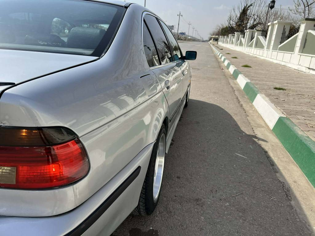 بیئێم سەقەڕ e39 مۆدێل 1998 مەکینە 528i گێڕ ئۆتۆ ماتیک سپۆرت عادی کامل کراوە بە M ویلی ئێمی دەبڵ سایز دەعامی پشتو پێشی M مواسەفات فول فولە بەس سڵاید نیە تەبرید ساردو گەرم تەبریت مەرکەزی بەشەرت کوشن جڵد کوشن 12 حەرەکە 4 جام کارەبا ئەوتۆ لایت ئەڵقە زینۆن سوکان ڤۆلیۆم تەعدیل سورعە بۆیاغ سەقفو عیزام بەشەرت دەعامی بۆ دەعامی بەشەرت دینار مەسروفی تێدا نیە سەیارەکە بەس ماشااللەی دەوێ
٦٠ گەڵاو معامەلە گۆڕینەوەش دەکەم بە شتێ بە دڵم بێ رانية, السليمانية


**إذا كنت صاحب هذا الإعلان وتريد حذفه لأي سبب، رجاءا أرسل رسالة إلى الدعم الفني**