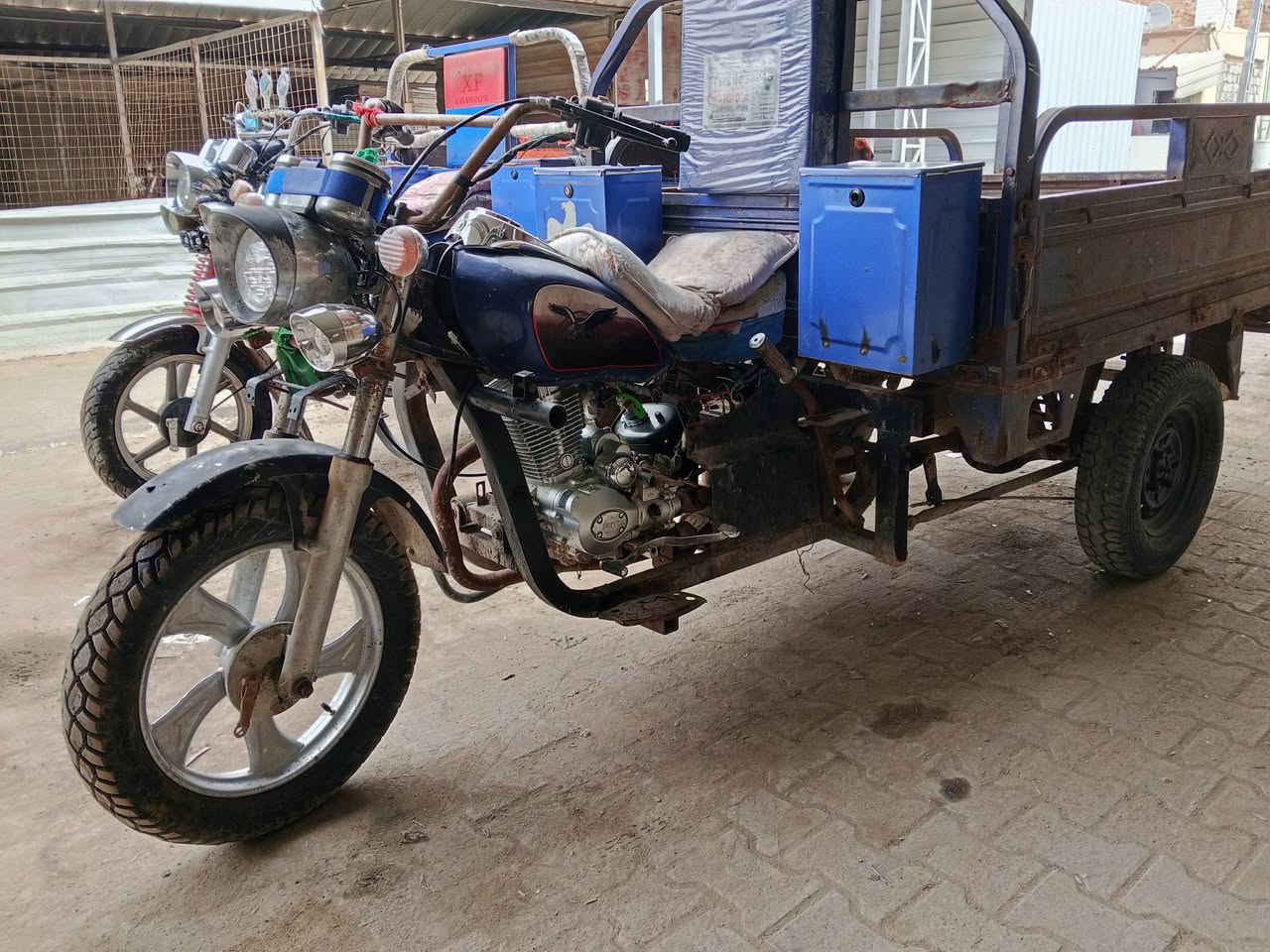 السلام عليكم ستوجه للبيع رقم سنويه وراعيها يريد مداور الثانويه لل 18 الموديل 2013  ماكينه 25 الاستفسار اكثر اتصال على هذا الرقم ***********🥰🥰🥰🥰
