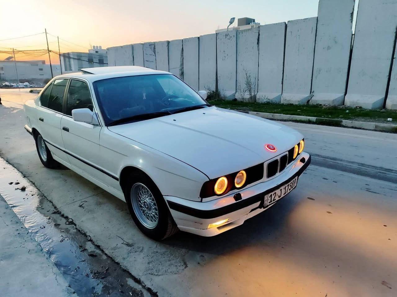 السلام عليكم الحلال للبيع 520
موديل (1991 ) سعرها 58
رقم نينوى الدولي سنوية 2030

 شرط التحويل من الشرعي تحويل ثاني يوم
كير ومحرك بشرط باليلون كير عادي طيران ارضي 

دبل ايرباك راظية بلادية داخلها جديد
تخم تايرات وتخم ويل جديد 

صدر امامي خلفي جديد 
كشنات جلد دخلها وضع شركة  

كشنات بلادي تتفأ بل كشنات
منضومه زنون كيجات كهربائيات 

كلها شرط كلوب مابيها نقص
 سياره مال جناي ومصروف عليها 

ترايك وين ميعجبك 
سنتر لك كامل حتى جنطه 

أربعه جام كهرباء 
كهربائياتها كلها شغاله

سستم سماعات ومضخم كامل ترج رج
مكان السياره موصل الجانب الأيسر

 ***********

***********
