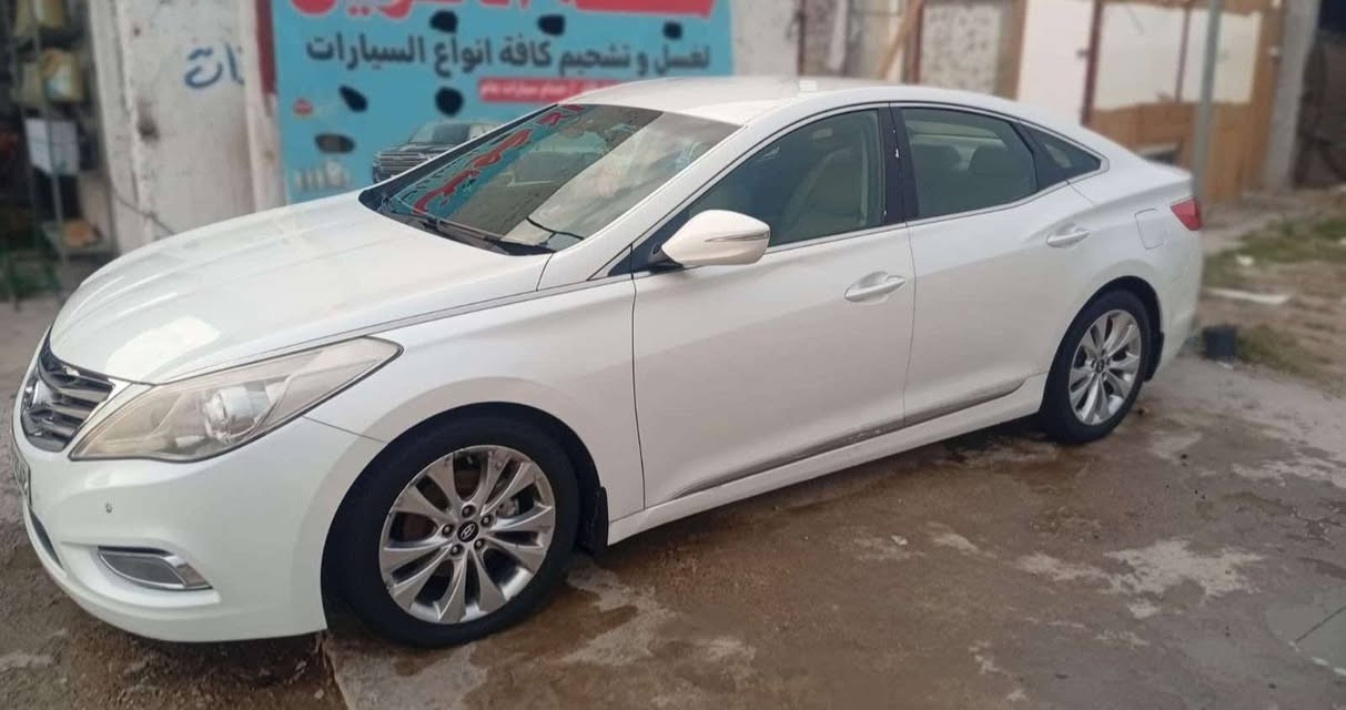 #سياره_حلوه_وجديده_ومناسبه
السلام عليكم 
ازيرا  خليجي 2011
 السياره بأسمي سنويه  
السياره  مكفوله وجاهزه من كلشي
مواصفات السياره نص فول 
كيرومحرك حداديه وكهربائيات كله فووول

سياره نظيفه وبسعر معقول بالعافيه ع الياخذها 🤩🔔
(للبيع او مراوس) ✅

المكان بغداد 
الراشديه
السعر :: اطلبه بالتعليقات يصلك خاص 📩🟩✅

رقم صاحب السياره 
***********
