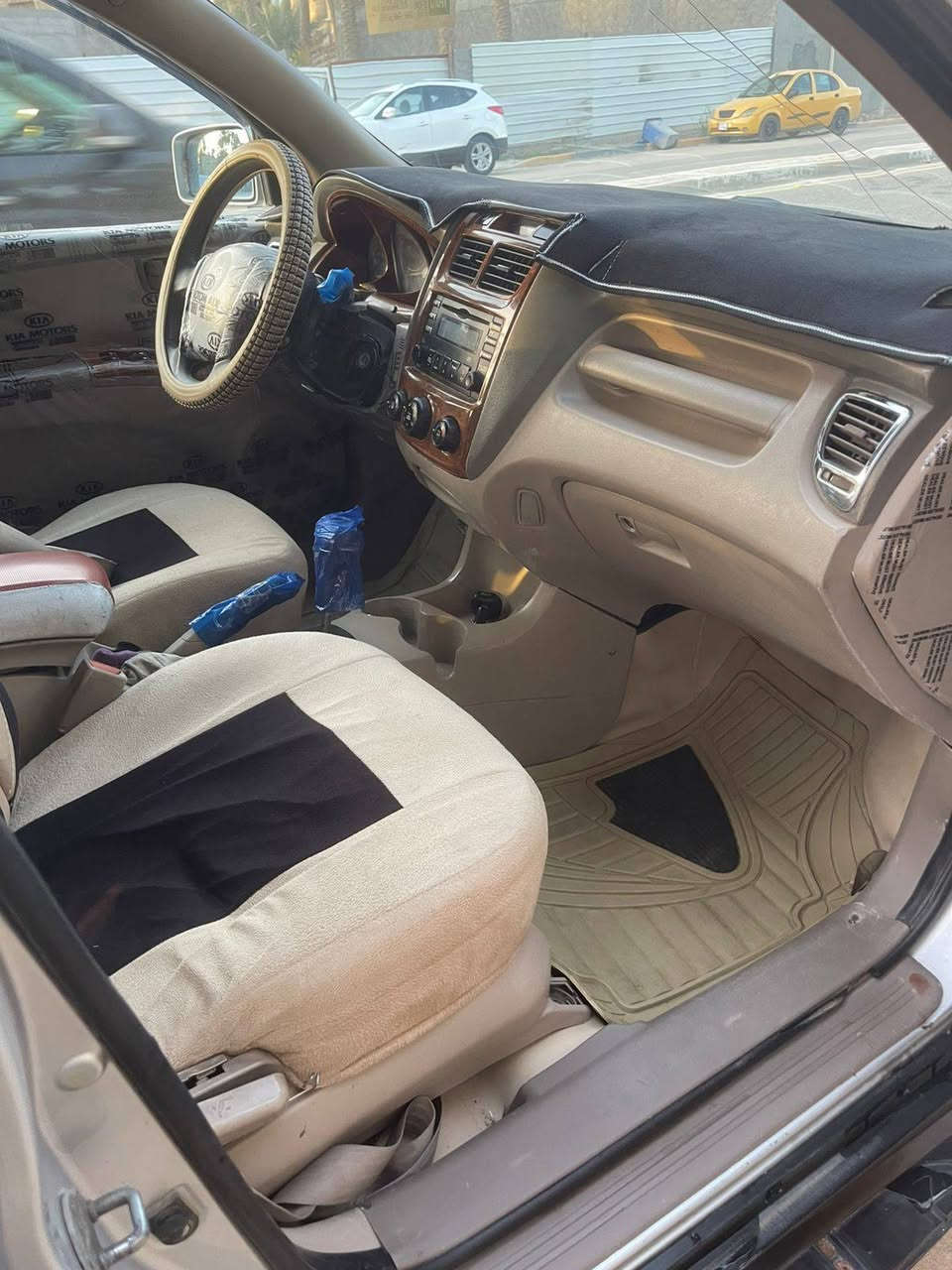 السلام عليكم سبورتج موديل 2010واردخليجي رقم بغداد باسمي مكينه 2000مصبوغه حزام  السونار ب المنشور مكينه وكير خير من الله. السعر 89
للاستفسار اتصل علئ الرقم ***********
مكلف بالنشر غير متواجد علئ الفيس كربلاء, العراق
