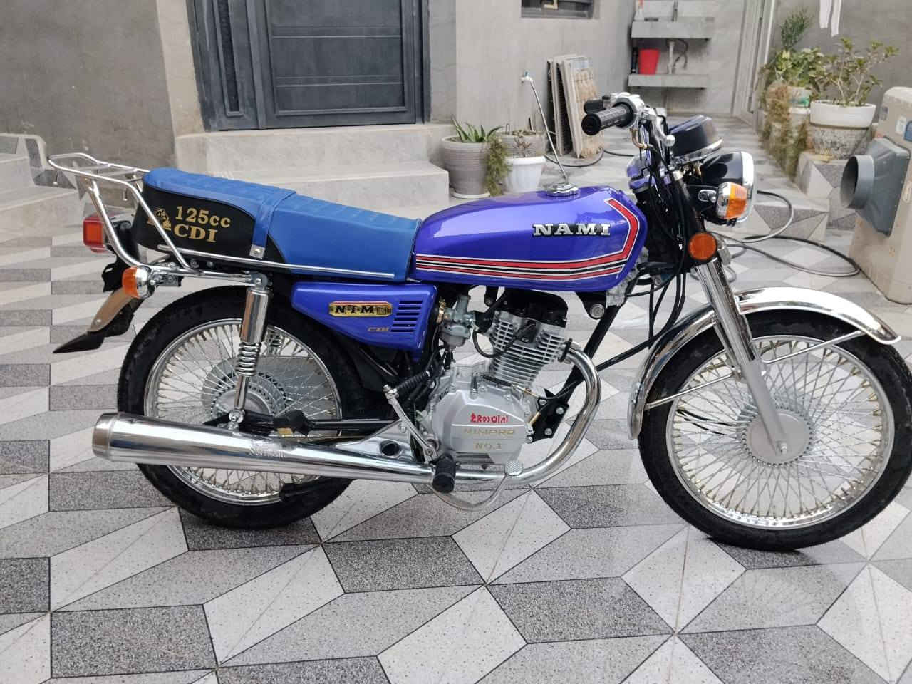 عليكم شباب نامه بروح 2025 بعدها زيرو من الوكيل للبيت فقط سبب البيع ابو مراضي ع درجه  سعر ٨٥٠ وبيهاا مجال المو شراي لا يكسر بحلال العالم صاحب دراجه ***********
