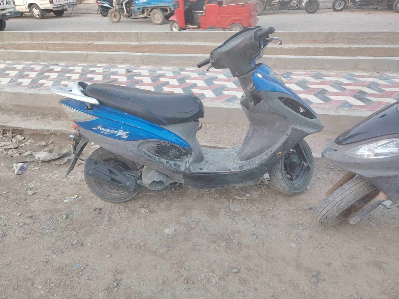 كامكو مكينه مفتوحه لا تنقيص لا تبخير نقص بس اشاره اماميه كهربايات كله شغاله سعره 500وبيه مجال الطيببن مكاني رفاعي ***********
