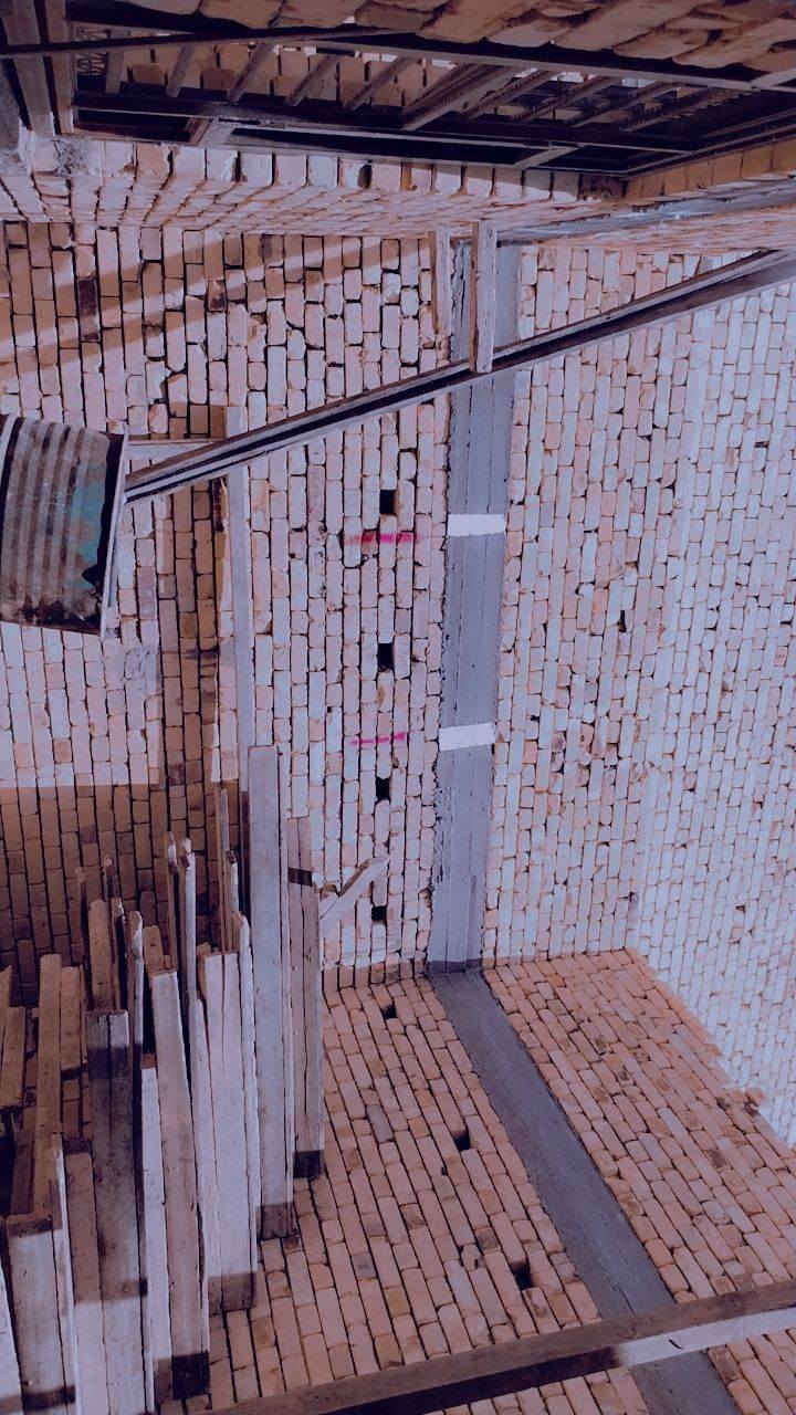 سلام عليكم خلفة بناء طابوق وبلوك متفرغ حاليا اخذ مقطوعة تسليم بيت هيكل عمل وجميع انواع الترميم ***********
