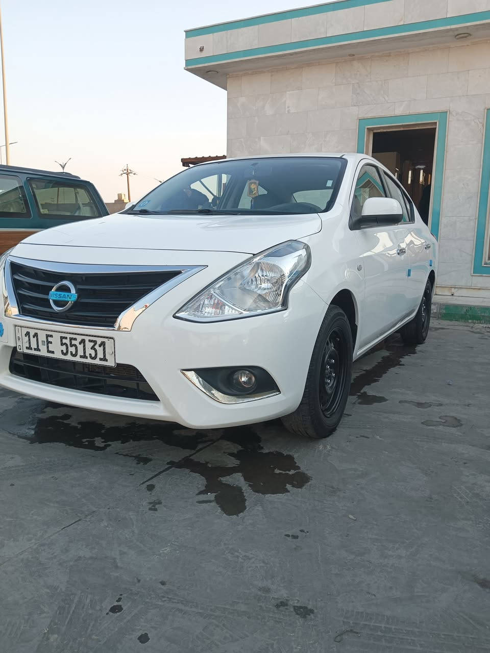 السلام عليكم للبيع نيسان سياره جديده وضع شركة 2024رقم بغداد مكاني كوت ***********
