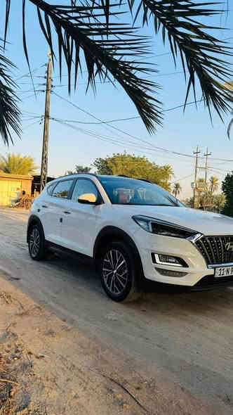 السلام عليكم توسان 2020 فول مواصفات ١/١خليجي ماشيه 51الف حقيقي كفاله عامه من الصبغ والضربه فقط بارد أربع أصابع ب الحافه مال الباب محرك كير ع وضع الشركه برغي ما مفتوح بيهن بنورما بصمه تشغيل و بصمه بيبان تبريد قطعتين خمس عدسات كشنات جلد كشن كهربائي شاشه كبيره تحكم ستيرن صاج داخل السياره لايت لد مري شفط ترحيب وشفط المري ويل كب حجم ١٩ كامره أمامه +خلفيه دواره حساس خلفي اضاءه لد باليدات السياره بسمي سنويه جديه الاتصال ع الرقم. *********** السعر 218 وبيه مجال بصيط
