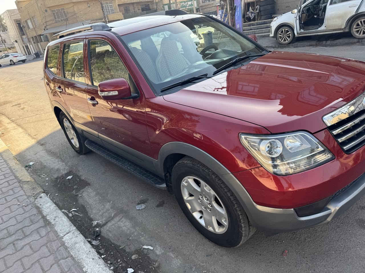 كيا موهافي خليجي موديل 2009 اللون احمر محرك 6 سلندر 3500 سبعه راكب  فول مواصفات جلد كهرباء كرسي السايق فتحة وبصمه فور فويل السيارة جاهزه مابيه اي نقص ماشية 255 الف  بيه فقط بارد موضح بالسونار جاهزه من كلشي مابيه اي نقص رقم بغداد مشروع وطني مكان السيارة بغداد الاعظمية او الصليخ السعر 118 ورقه بيه مجال للتواصل ***********  ابوحسن اذا اكو مراوس حسب القناعة
