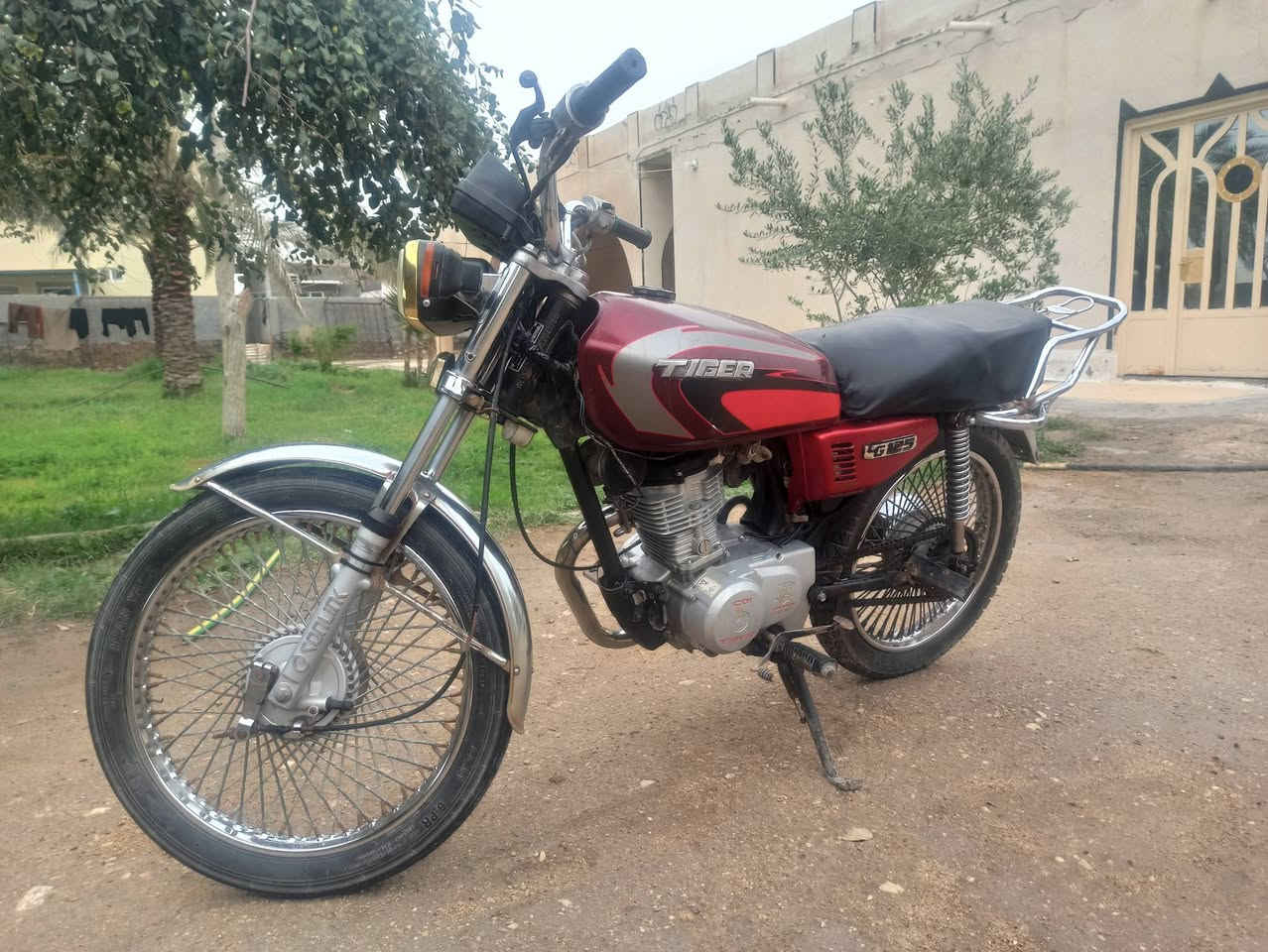 السلام عليكم تايكر للبيع 2021 اوراق اصوليه دراجه خير من الله ما ناقصها شي شلعتها قويه السعر 350 وبيها مجال مكاني الحمزه الغربي رقمي للتواصل *********** ومتواجد خاص
