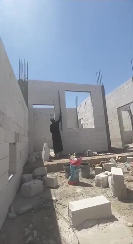 السلام عليكم خلفه بناء وعكاده ثرمستون طابوك شغل درجه اولى استلام مهندس عملي داخل بغداد فقط ***********
