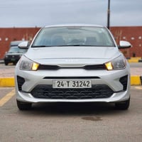 كيا ريو ٢٠٢٣ بيها باب وجاملغ بدون دواخل وبدون ايرباك صور الحادث مرفقه ...