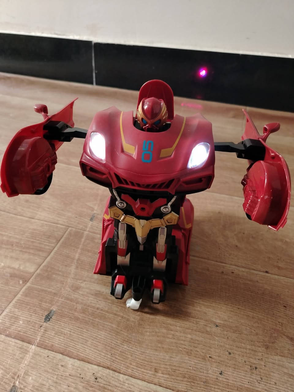 السلام عليكم سياره متحوله  باله شحن السعر 25مع التوصيل


**إذا كنت صاحب هذا الإعلان وتريد حذفه لأي سبب، رجاءا أرسل رسالة إلى الدعم الفني**