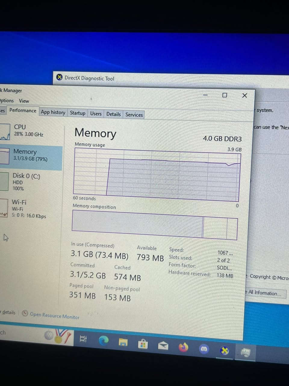لابتوب للبيع والمواصفات كدامكم  مال تصفح وشغل خفيف للبيع كلش مستعجل انطيني سعرك وتدلل ***********
