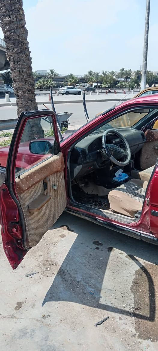 كورلة موديل 91 استيرن يسره ابلد محرك نوزل كير اوتوماتيك ابلاد رقم بغداد سنوية وهزة 2031  /السعر /34 وبيهه مجال /رقم صاحب السياره ***********
