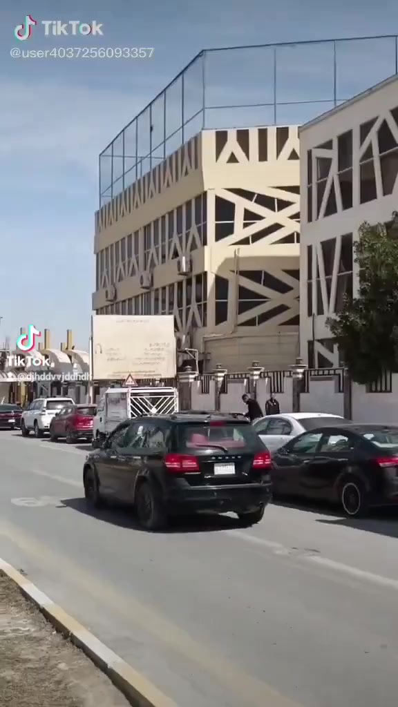 السلام عليكم الفينيه للبيع رقم ستره 14 واقع حال جاهزه للاستفسار  على هذا رقم
***********
