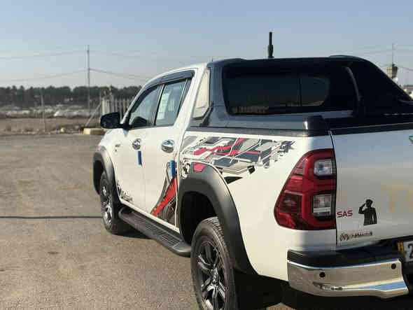 تويوتا هايلوكس 2024 ساز  ستة سلندر V6ماشي 36 الف 
لون ابيض صدفي 
رقم أربيل 

فـــول مواصفـــات 
مكفوله كفاله عامه شرط سونار و السونار مرفق مع صور 
النقطة العمية
بصمة تشغيل
بصمتين باب 
تحكم ستيرن
مثبت سرعة بالستيرن
شاحن لاسلكي ( وايرلس ) 
مري شفط
تحكم كهربائي للمرايا
لايت داخلي للبنيد 
تبريد قطعتين 
تبريد بالكشن
شاشة كبيرة 
حساس خلفي امامي
كاميرا خلفية
ويلكب 
جكات بالبنيد 
ضمان شركة ساس العراق
العنوان بغداد ناحية الرشيد 
***********
