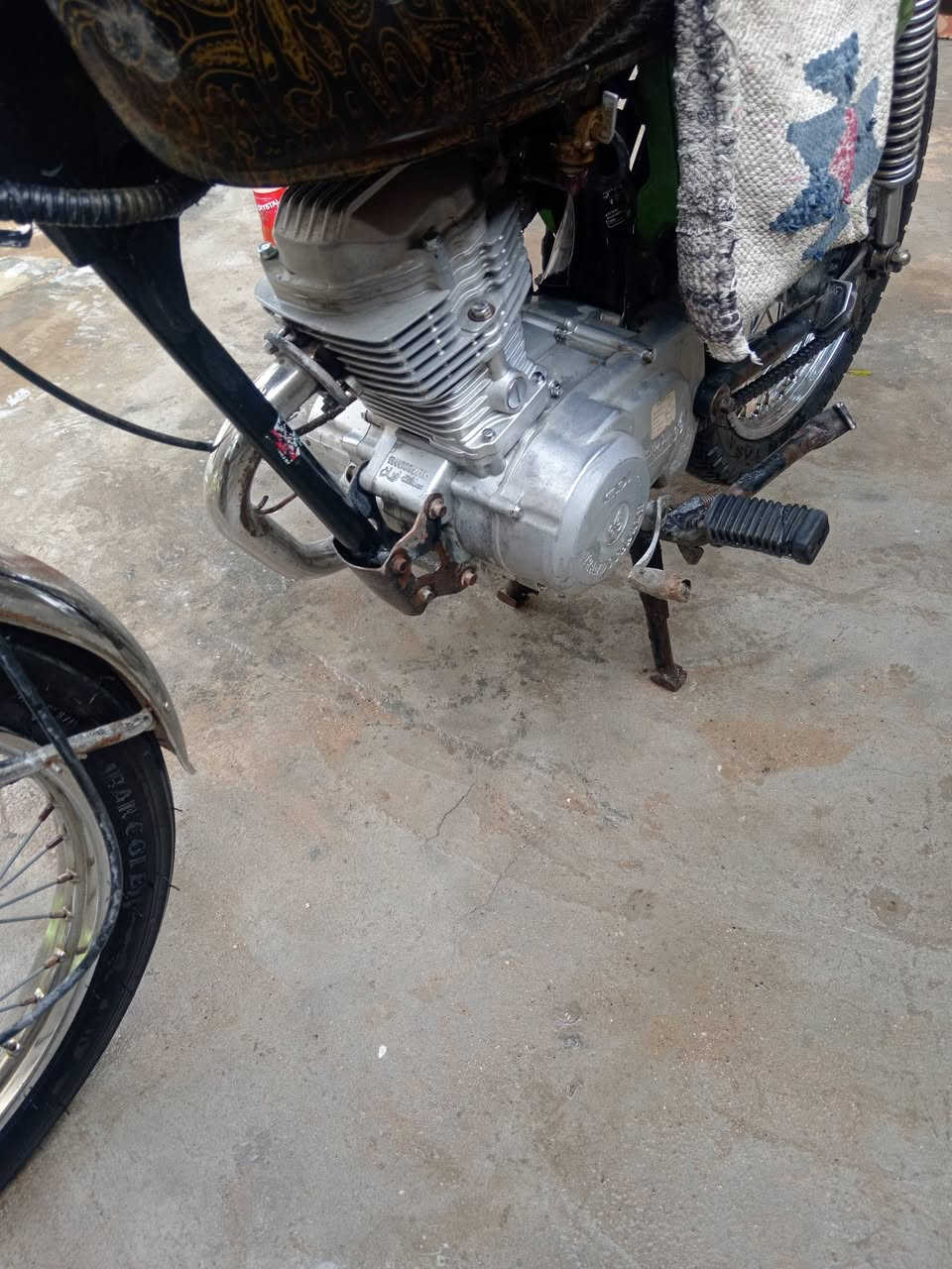 السلام عليكم دراجه للبيع موديل 19 اوراق اصولي مكان كربلاء حي الغدير السعر 375 بيها مجال *********** ما متواجد على الفيس الشرايه خابر
