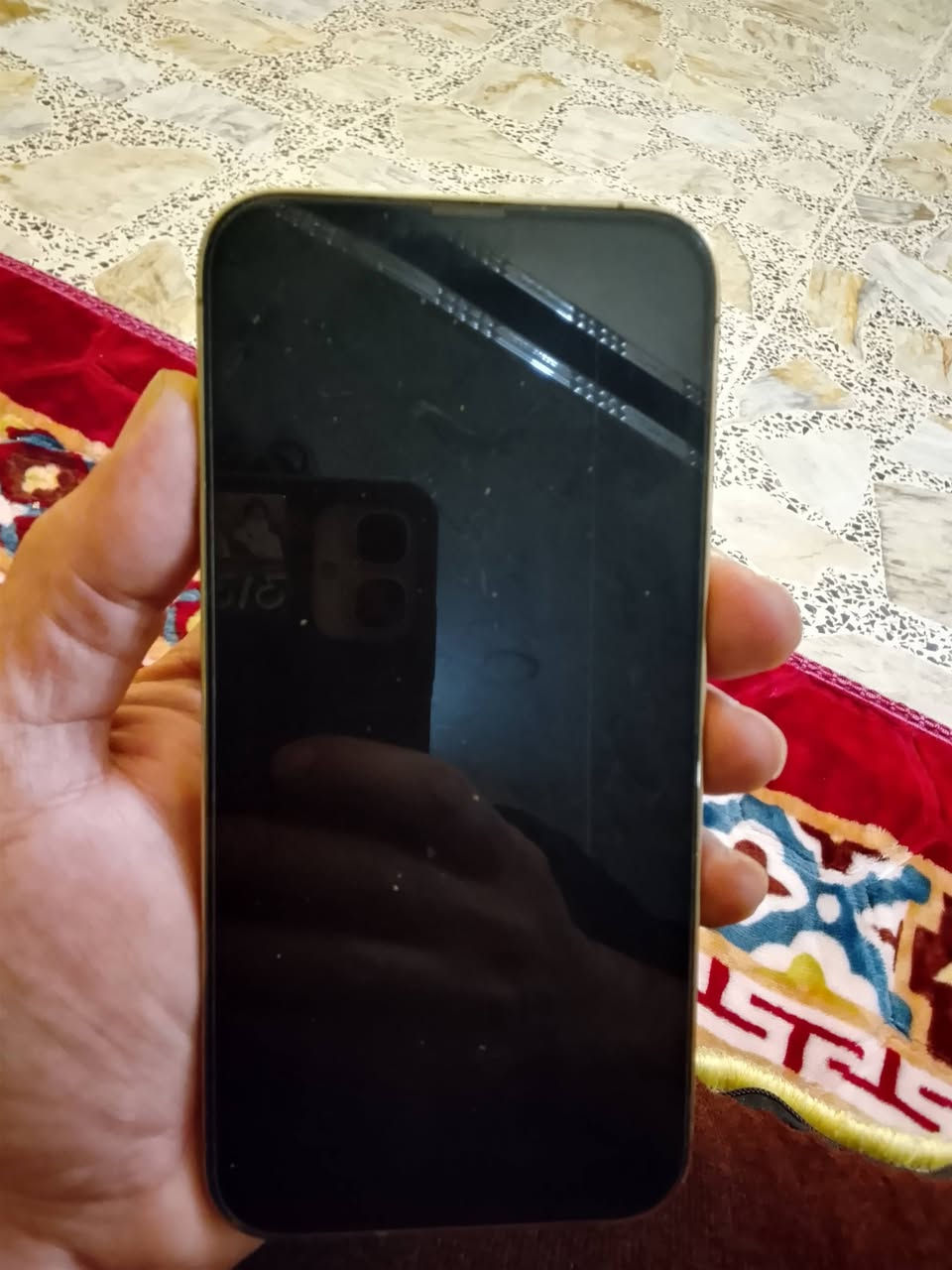 13برماكس ذاكره 256مبدله بطاريه جيده فقط امريكي ضهره امفطر 450الف سعره مكاني بغداد مدينه الصدر ***********
