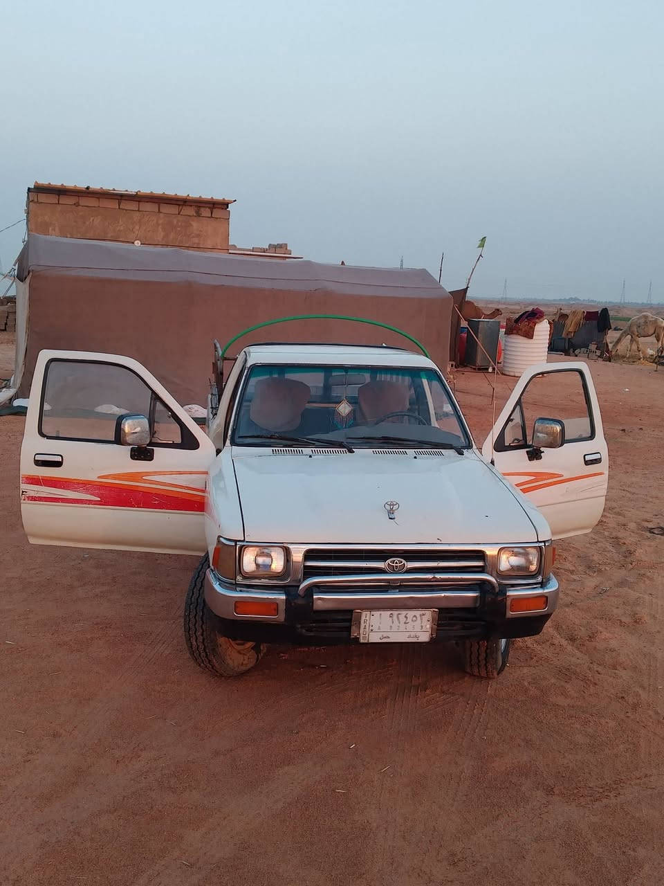 السلام عليكم سياره للبيع موديل 1992 سياره ما عايزها كل شيء مال جناي ما عيزه شي بلاديل السعر 60 ورقه قفل مكاني نجف الغايه 27 المحجر مويه ***********
