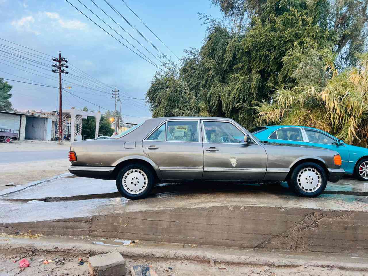 عليكم ( سياره مارسدس موديل 85جامبو حجم 300 رئاسي) سياره جاهزه من حداديه جديده ستوني مسويه صدر امامي  مكينه بطه 3000 السعر 55 وبيه مجال العنوان عباسيه نجف عباسيه ***********
