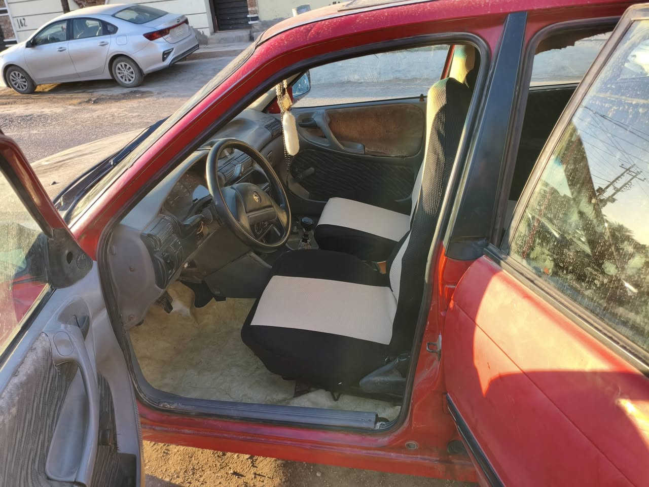 اوبل استرا موديل 92 رقم ديالى طرف ثالث البيع ب22او مراوس مكاني ديالى بعقوبة منطقه الحديد هذا رقمي ***********
