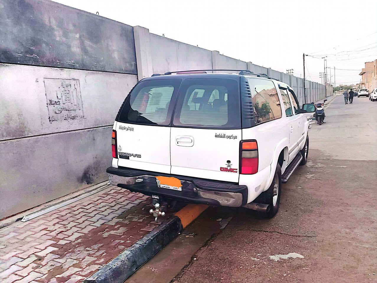 يوكن جمسي موديل ٢٠٠٤ اصل مسجل ٢٠٠١ علما سياره نقل جثه رقم بغداد خصوصي انكليزي مشروع وطني باسمي تحويل ثاني يوم سنويه ٢٠٢٧ مكينه 8100 كير 1000 تخم تاير برجستون تبريد ثلج حداديه جديده سياره مال جناي واستعمال شخصي  رقم الهاتف  (***********)  العنوان واسط/ كوت مركز المدينه السعر (110)
